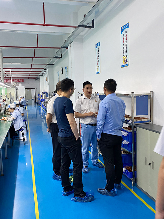 Warmly welcome Suzhou Riying Electronics to visit our company to guide the work!