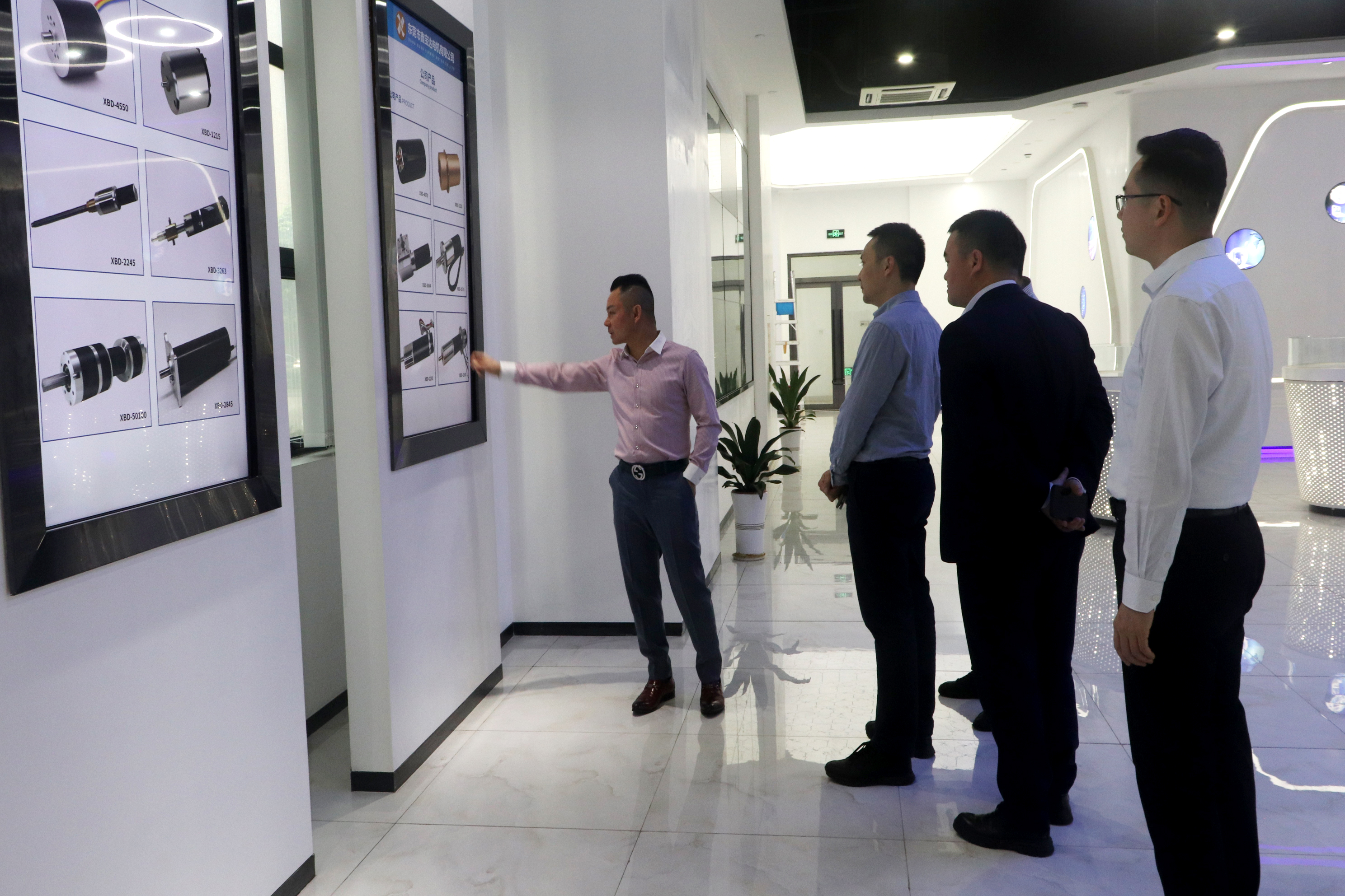 2025.2.28 Warmly welcome Shenzhen customers to visit and guide the work