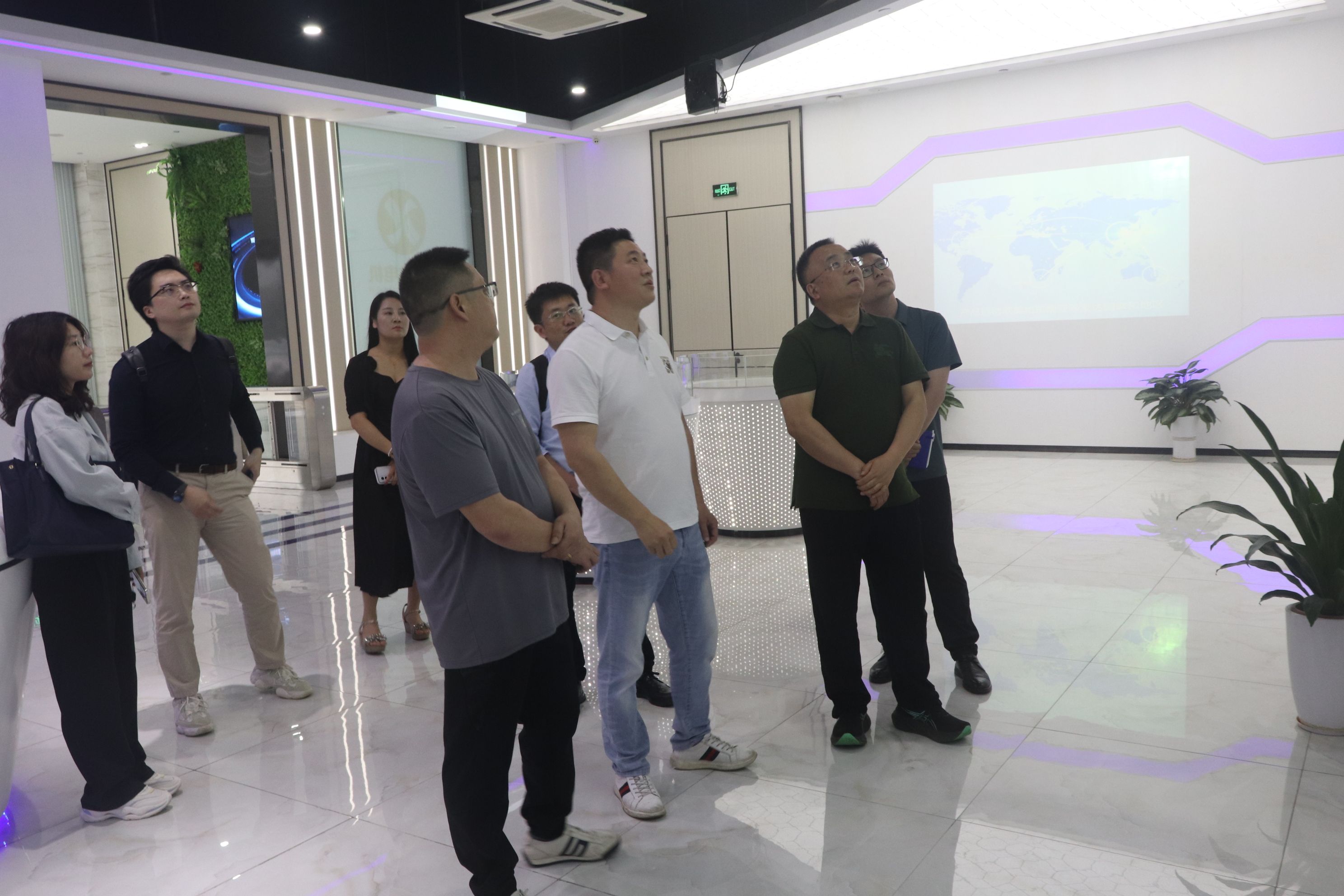Welcome customers from Shenzhen to visit our company on April 27, 2025 Welcome customers from Shenzhen to visit our company on April 27, 2025