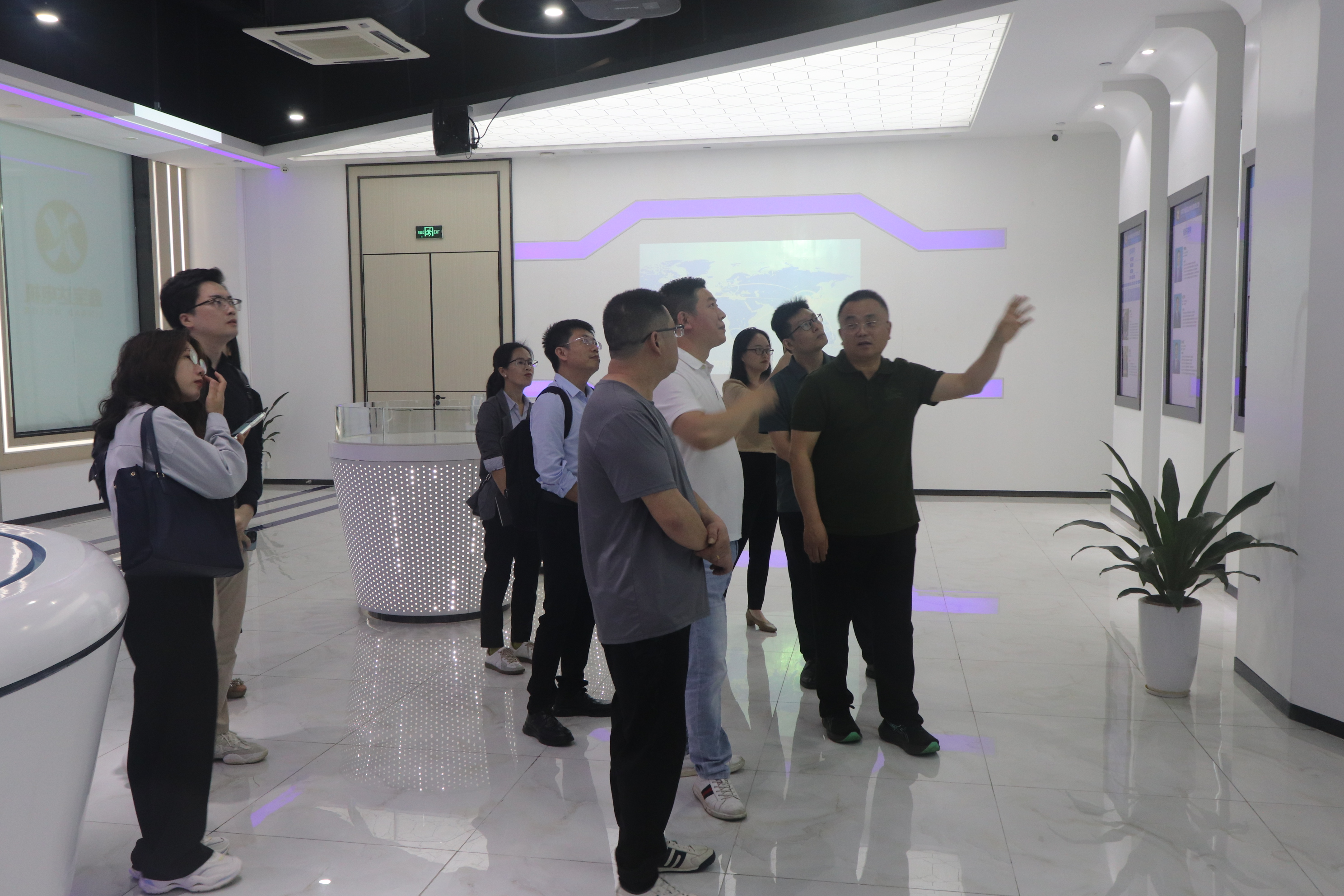 Welcome customers from Shenzhen to visit our company on April 27, 2025 Welcome customers from Shenzhen to visit our company on April 27, 2025