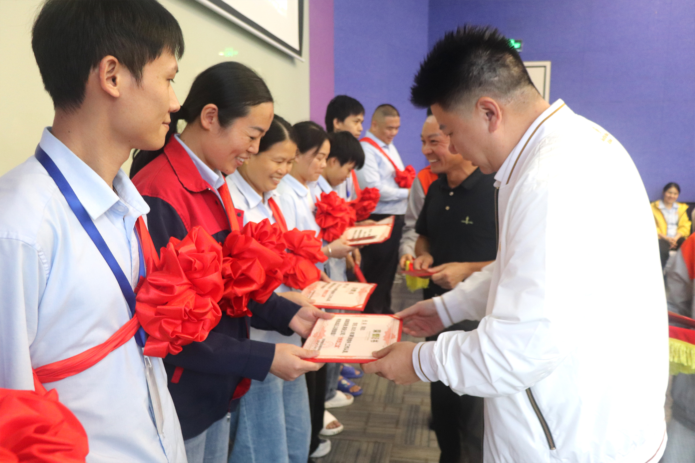 Xinbaoda will hold its third-quarter meeting in 2025